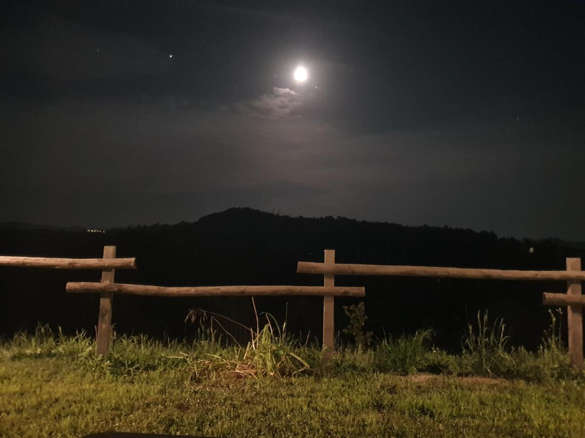 Cascina Brichat Alta Langa Serravalle delle Langhe Exterior foto