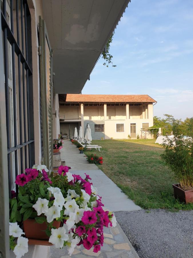 Cascina Brichat Alta Langa Serravalle delle Langhe Exterior foto